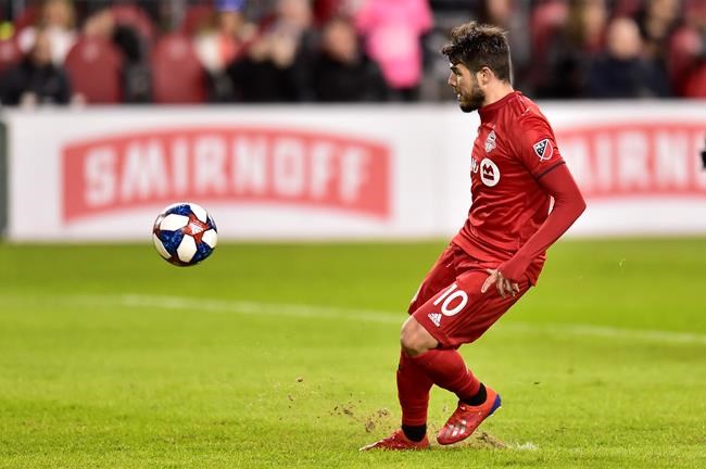 Spanish playmaker Alejandro Pozuelo shines in his Toronto FC debut | iNFOnews.ca