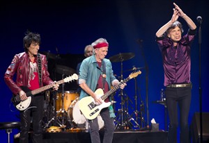 Rolling Stones joined by country star Carrie Underwood at Toronto show | iNFOnews.ca CP23519820