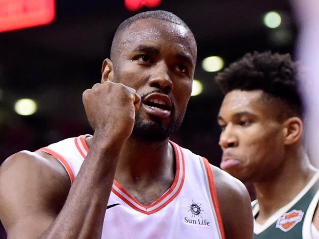 Lowry scores 25 as Raptors even up series against Bucks with 120-102 win | iNFOnews.ca