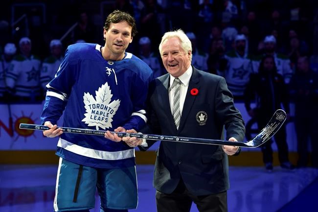 Leafs defenceman Ron Hainsey joins select group, marks his 1,000th NHL game | iNFOnews.ca