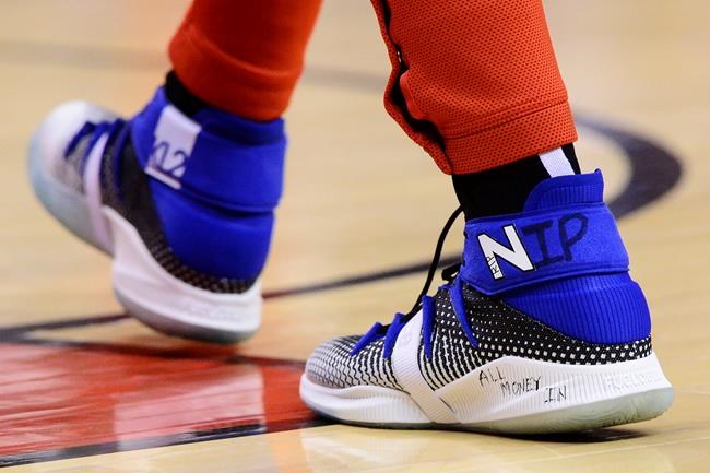 Raptors' Leonard pays tribute to rapper Hussle who was shot Sunday | iNFOnews.ca