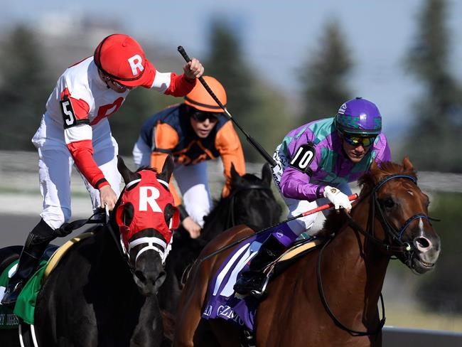 Sir Dudley Digges comes on to capture $1-million Queen's Plate at Woodbine | iNFOnews.ca