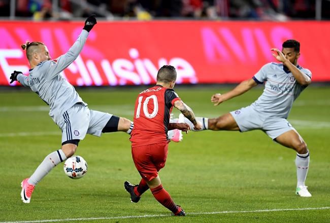 Giovinco puts on a show, then throws a tantrum in Toronto FC win over Chicago | iNFOnews.ca Giovinco puts on a show, then throws a tantrum in Toronto FC win over Chicago | iNFOnews.ca