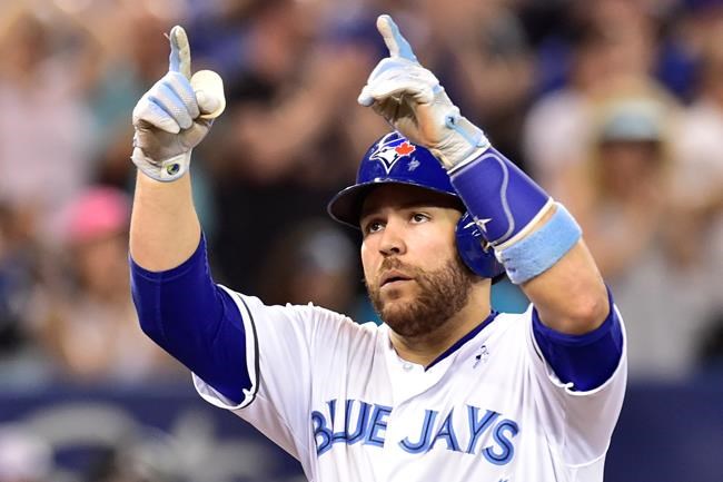 Martin's timely homer, Morales's blast helps Blue Jays rally past White Sox 7-3 | iNFOnews.ca
