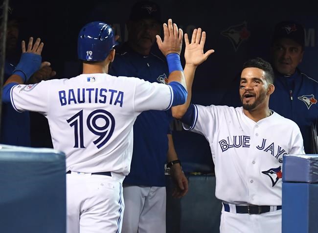 Blue Jays Travis tweaks shoulder, Benoit tears calf in fracas with Yankees | iNFOnews.ca