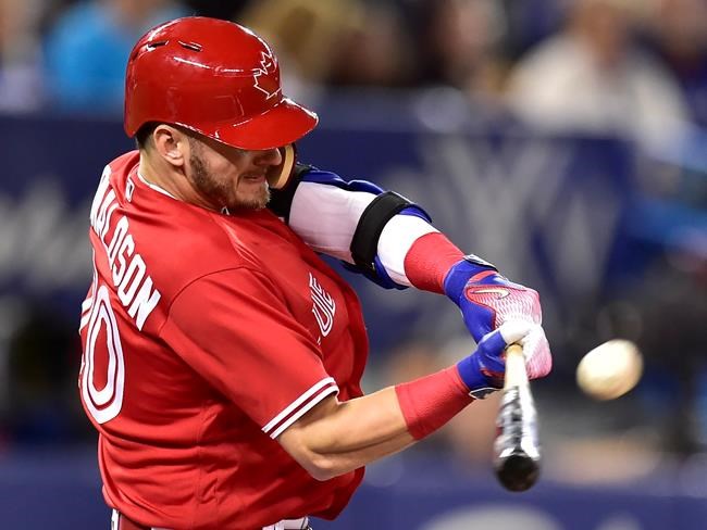 Josh Donaldson celebrates bobblehead day with game-winning homer against Yankees | iNFOnews.ca