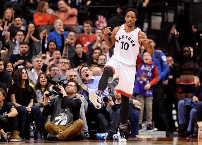 DeRozan scores 31 points in return to lift Raptors 118-109 over Clippers | iNFOnews.ca DeRozan scores 31 points in return to lift Raptors 118-109 over Clippers | iNFOnews.ca