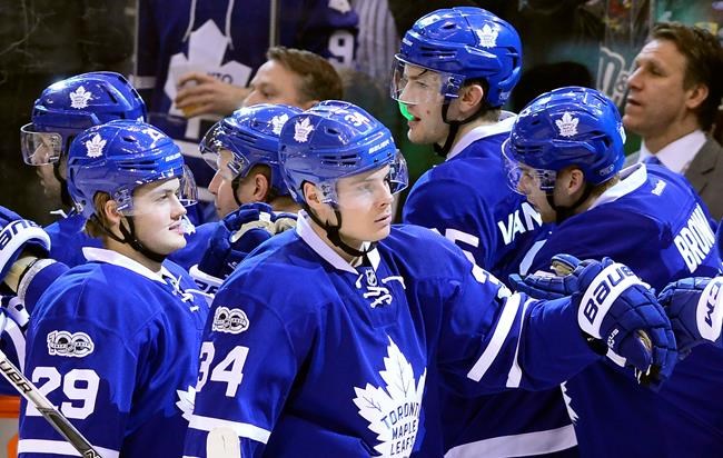 Matthews rapidly approaching franchise records; became third rookie in Leafs history to score 30 | iNFOnews.ca