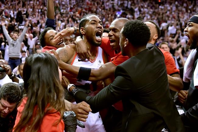 Toronto mayor jokes that he supports calls for Raptors Kawhi Leonard as mayor | iNFOnews.ca CP657137192