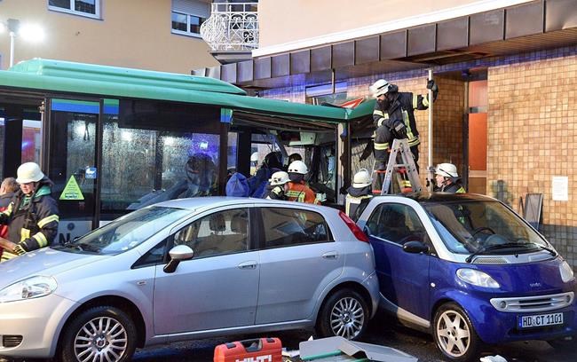 48 injured, mostly children, in German school bus accident | iNFOnews.ca