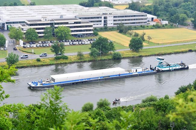 Nuclear waste containers shipped on river in Germany | iNFOnews.ca CP1992051171