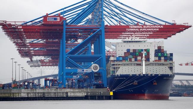 German exports up 6.3 per cent in 2017, hit record | iNFOnews.ca CP989481245