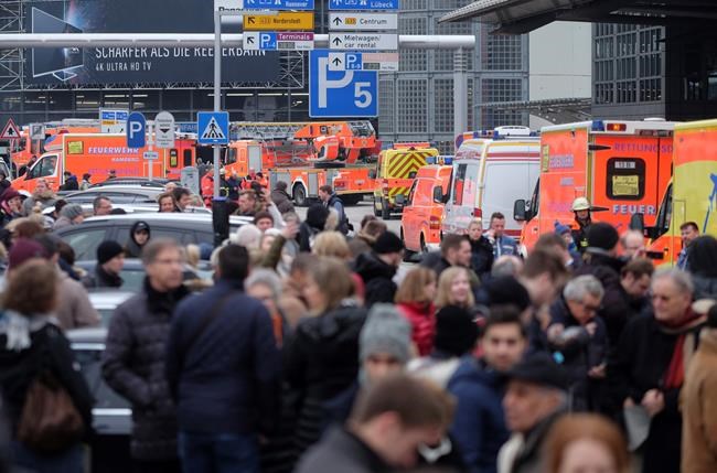 Officials say Hamburg airport scare was likely pepper spray | iNFOnews.ca Officials say Hamburg airport scare was likely pepper spray | iNFOnews.ca