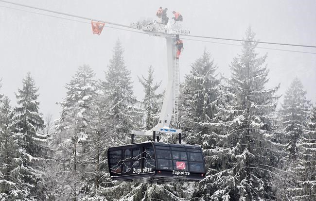 CP215221092