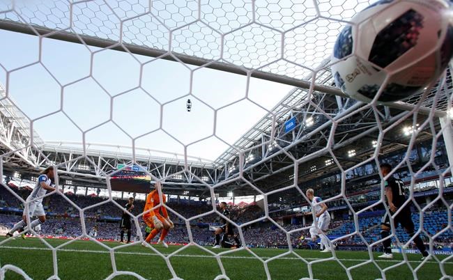 Messi misses penalty, Iceland holds Argentina to 1-1 draw | iNFOnews.ca Messi misses penalty, Iceland holds Argentina to 1-1 draw | iNFOnews.ca