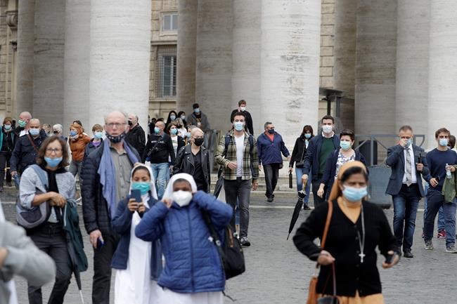 Italy imposes mask mandate outside and in as virus rebounds | iNFOnews.ca Italy imposes mask mandate outside and in as virus rebounds | iNFOnews.ca