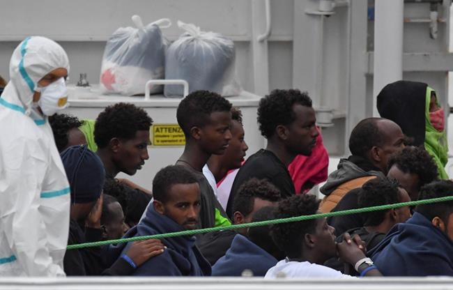Aid groups urge Italy to allow 177 migrants to disembark | iNFOnews.ca