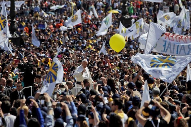 Pope to Catholics: get out, spread faith, help cholesterol | iNFOnews.ca Pope to Catholics: get out, spread faith, help cholesterol | iNFOnews.ca