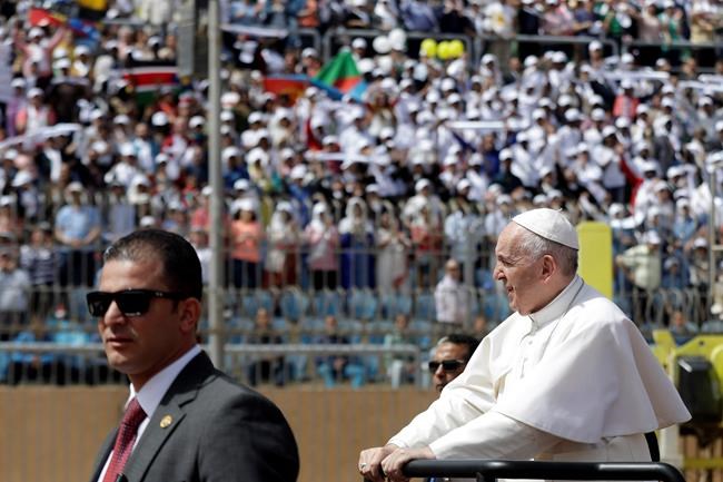 Security tight as pope celebrates open-air Mass in Cairo | iNFOnews.ca Security tight as pope celebrates open-air Mass in Cairo | iNFOnews.ca