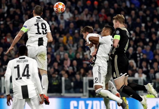 Ajax wins 2-1 at Juventus to reach Champions League semi | iNFOnews.ca Ajax wins 2-1 at Juventus to reach Champions League semi | iNFOnews.ca
