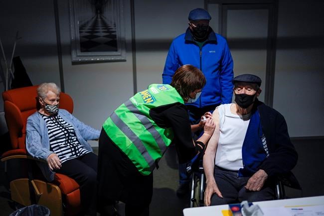 After vaccine freeze, European countries seek a quick thaw | iNFOnews.ca