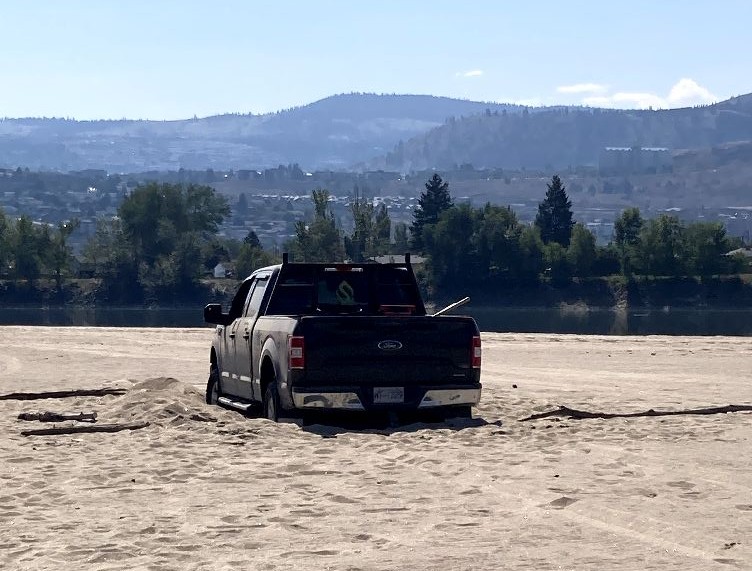 iN PHOTOS: 10 goofy things spotted in traffic in Kamloops, Okanagan | iNwheels