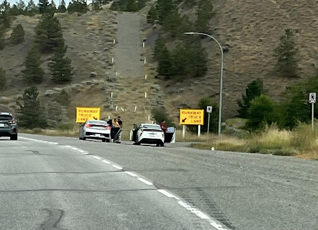 iN PHOTOS: 10 goofy things spotted in traffic in Kamloops, Okanagan | iNwheels iN PHOTOS: 10 goofy things spotted in traffic in Kamloops, Okanagan | iNwheels