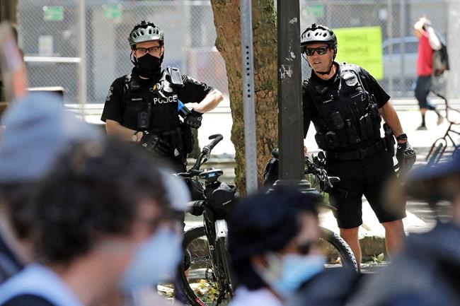 Seattle City Council OKs cuts to police positions, budget | iNFOnews.ca Seattle City Council OKs cuts to police positions, budget | iNFOnews.ca