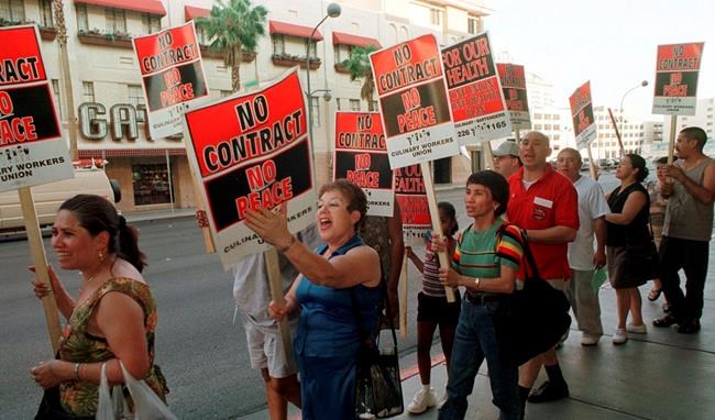 50,000 Vegas casino workers to vote on strike over contract | iNFOnews.ca