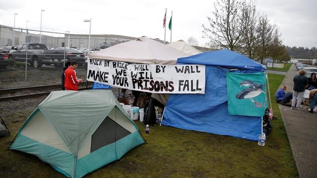 Big US detention centre sued for paying detainees $1 a day | iNFOnews.ca CP889715021