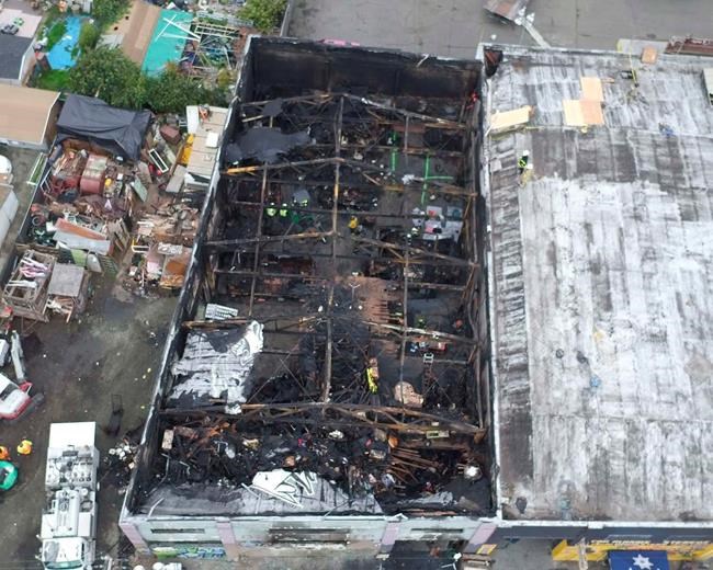Families weep as trial opens in California warehouse fire | iNFOnews.ca
