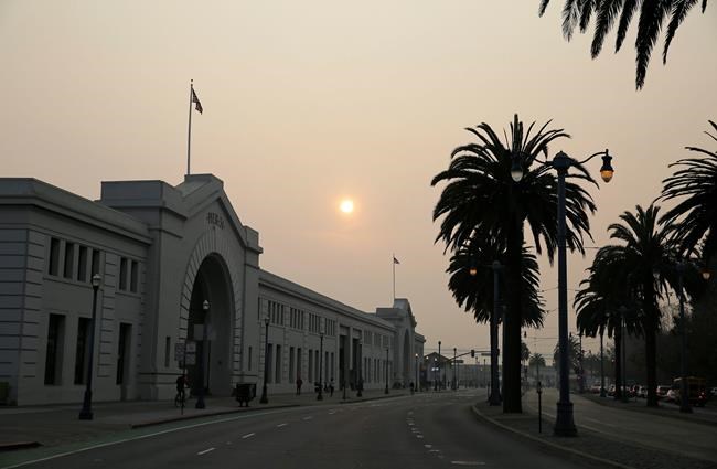 Smoke spreading from California fires sparks health concerns | iNFOnews.ca