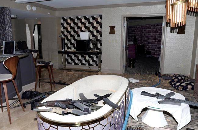 Survivors question brevity of FBI report on Vegas massacre | iNFOnews.ca