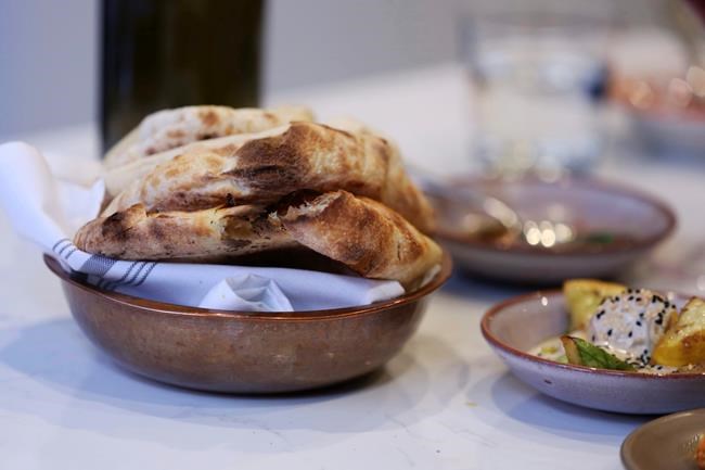 US restaurants host refugee chefs who offer a taste of home | iNFOnews.ca