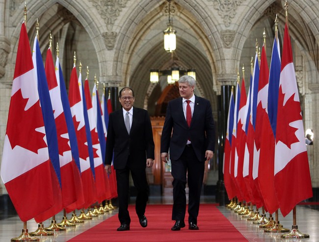 Harper decries permanent underclass, and predicts more Filipino immigrants | iNFOnews.ca CP33019253