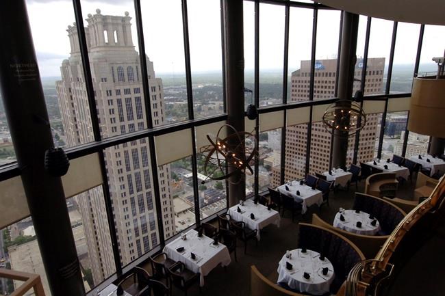 Parents sue over boy's death in rotating Atlanta restaurant | iNFOnews.ca