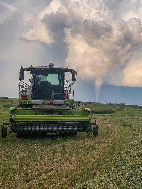 'Soulmates:' People in Manitoba town struggle after tornado kills young couple | iNFOnews.ca