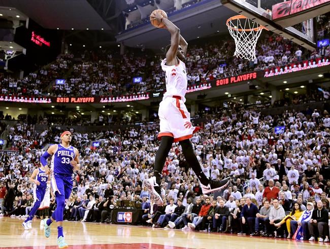 Leonard scores 45 points to lift Raptors to 108-95 victory over Sixers in Game 1 | iNFOnews.ca