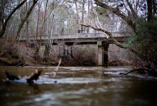 Historian seeks grand jury transcripts in notorious lynching | iNFOnews.ca