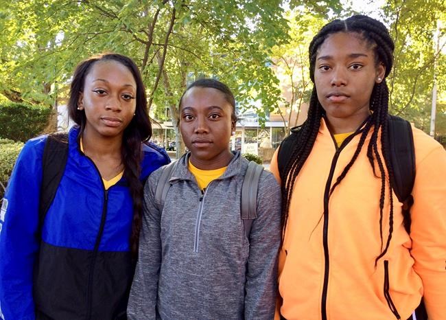 'Purposely hidden': Cheerleaders to protest anthem in tunnel | iNFOnews.ca