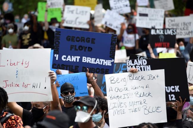 'I can't breathe' a rally cry anew for police protests in US | iNFOnews.ca