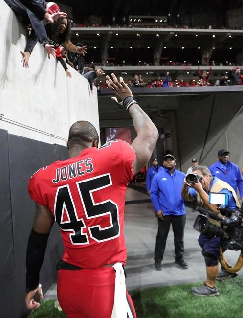 Jones makes game-saving INT, Falcons beats Saints 20-17 | iNFOnews.ca