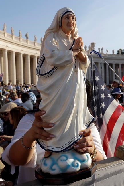 Mother Teresa: 'Saint of the gutters' canonized at Vatican | iNFOnews.ca Mother Teresa: 'Saint of the gutters' canonized at Vatican | iNFOnews.ca