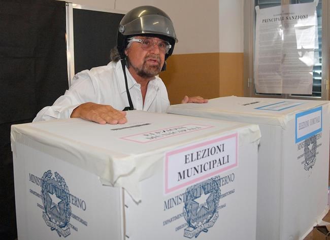 Populists' surge in Italy stops in voting for Italy's mayors | iNFOnews.ca
