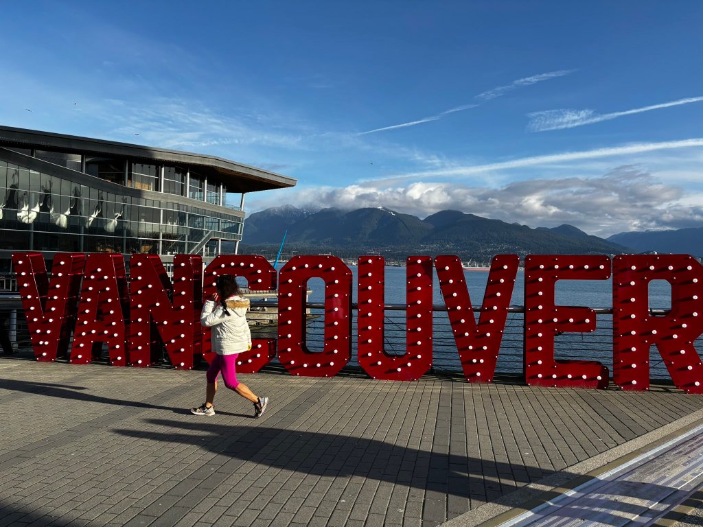 Kamloops sign on hold; Kelowna's a hot attraction | iNFOnews.ca Kamloops sign on hold; Kelowna's a hot attraction | iNFOnews.ca
