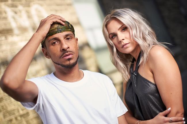 U.S. country artists struck gold with crossover hits. Why haven't Canadian acts followed? | iNFOnews.ca