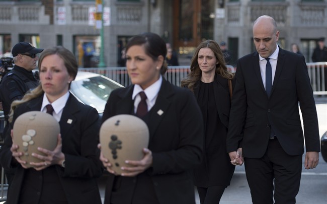 Mourners gather in Montreal to remember Jean Lapierre and his wife | iNFOnews.ca CP37107502