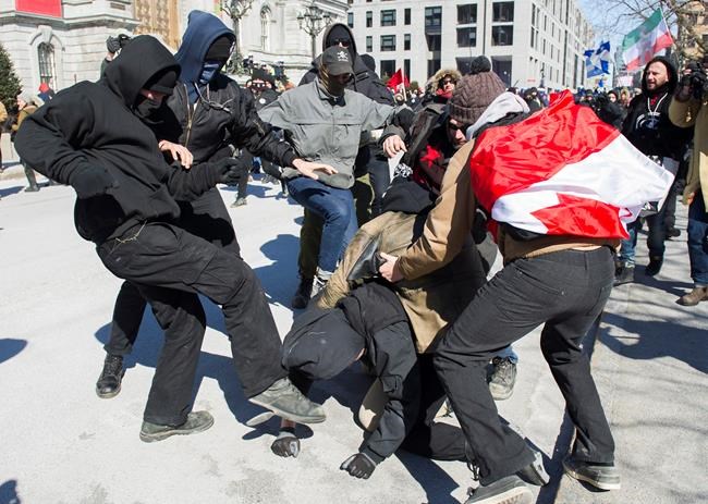 Supporters and critics of motion condemning Islamophobia clash across country | iNFOnews.ca