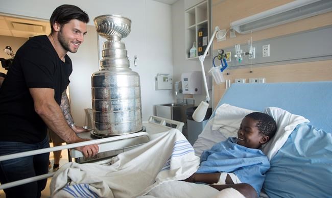 Penguins' Letang brings Stanley Cup to visit kids in Montreal hospital | iNFOnews.ca Penguins' Letang brings Stanley Cup to visit kids in Montreal hospital | iNFOnews.ca