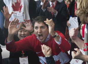 Tories, NDP take aim at Trudeau's hockey-Ukraine joke | iNFOnews.ca CP27351896